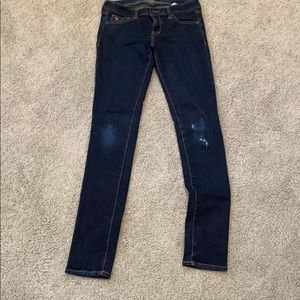 Dark wash abercrombie skinny jeans